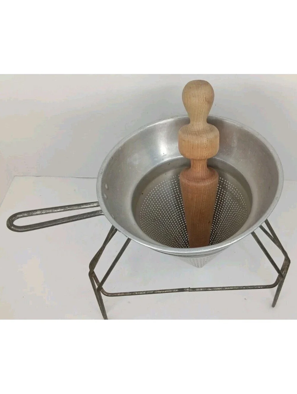 Vtg Wear Ever No 8 Aluminum Cone Colander Strainer Sieve w/ Wood Pestle